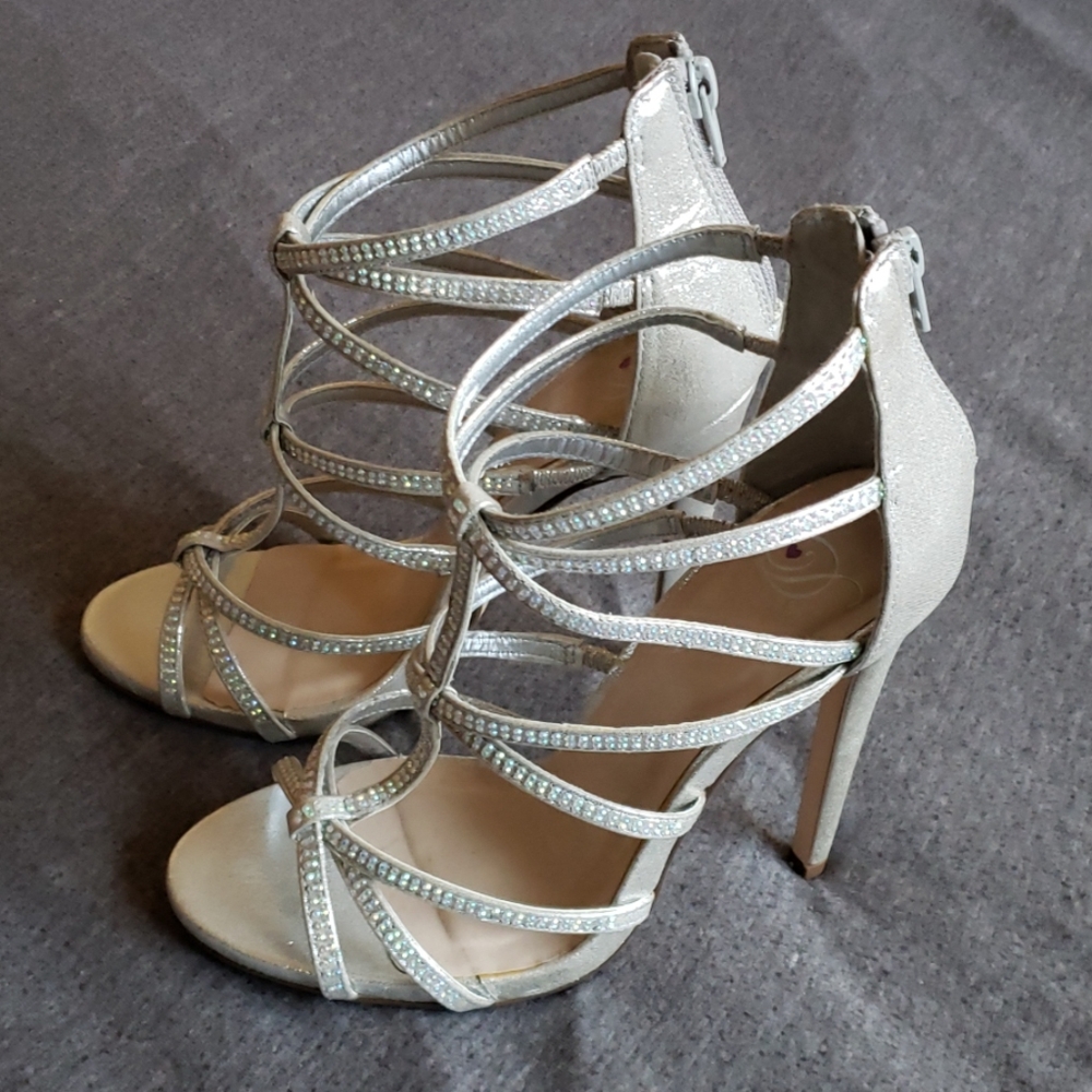Heart in D Silver Stilettos